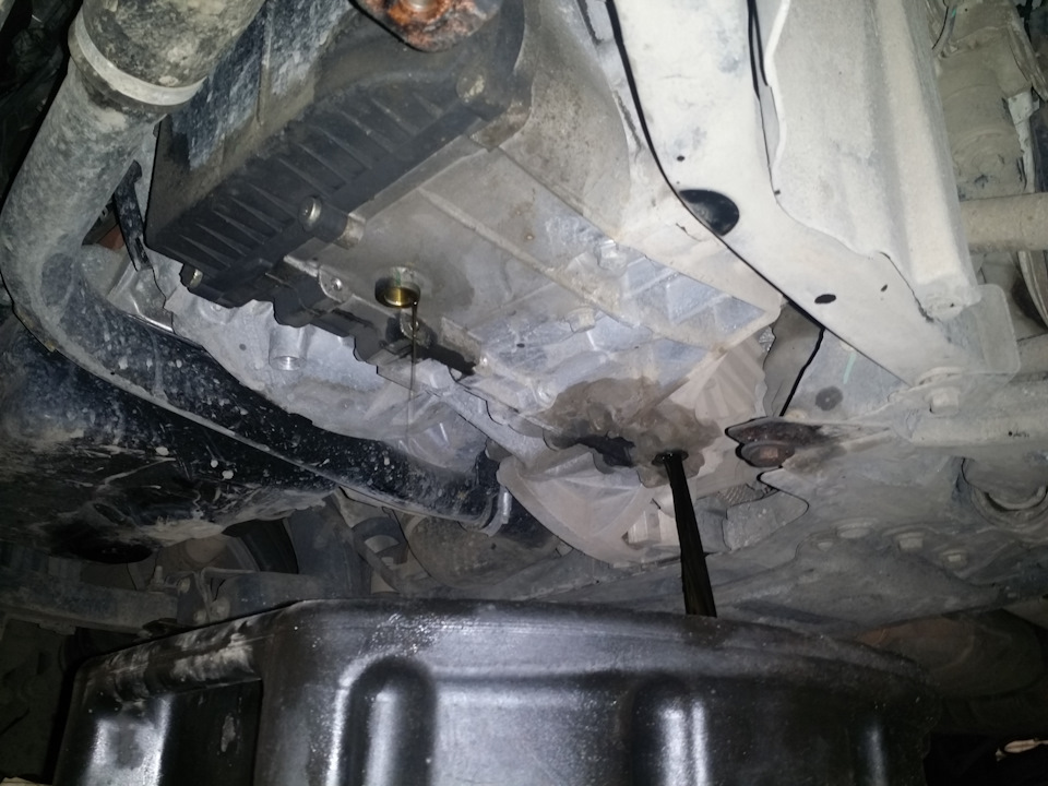 Замена масла в акпп куга 1.6. Течь масла powershift. ford kuga замена масла акпп. полная замена в акпп ford kuga 2011. форд куга замена масла в акпп.