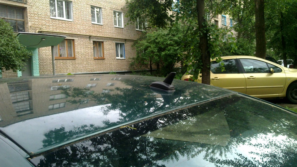 Установка акульего плавника на машину