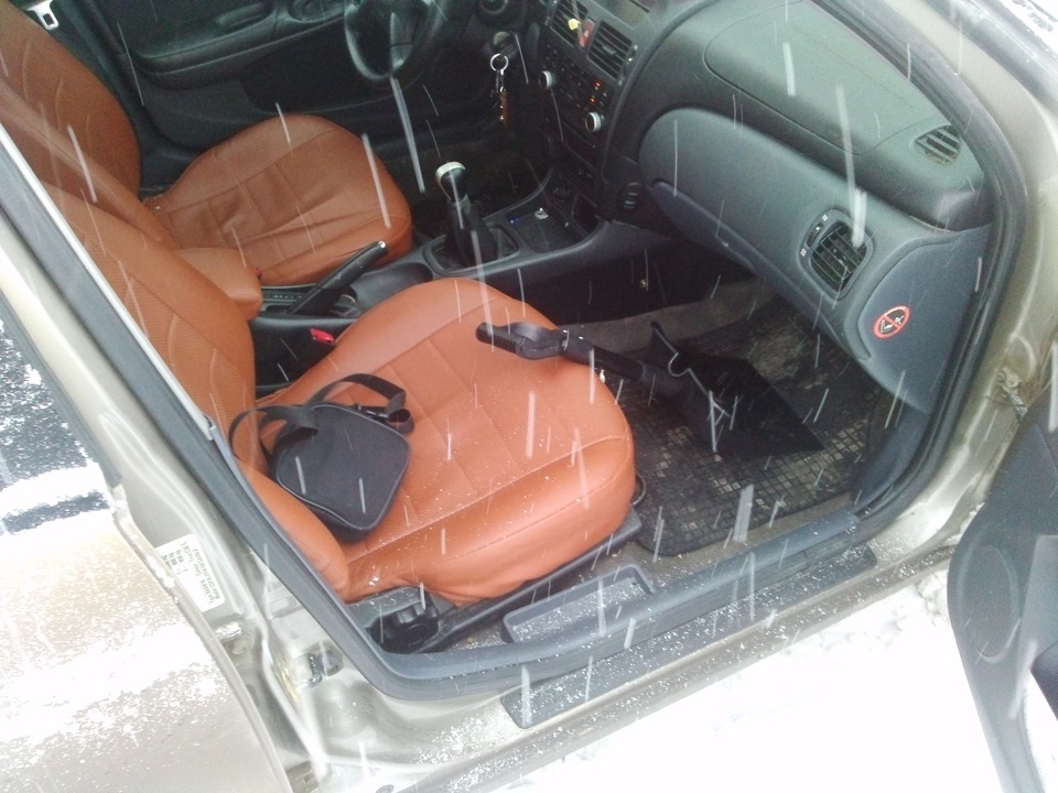 Новый пассажир или помоги себе сам ))) — Nissan Almera II (N16), 1,5 л ...