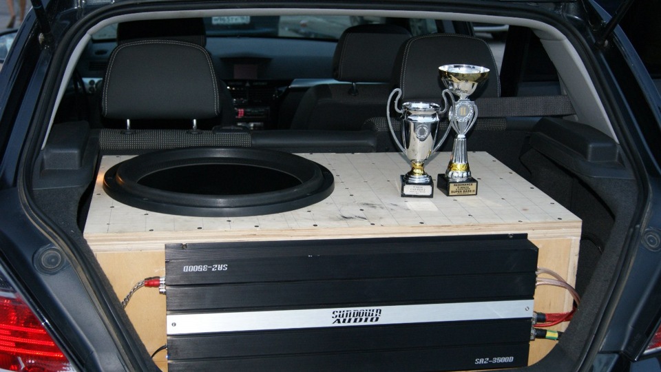 Opel Astra Cosmo BASS SPL SOUND