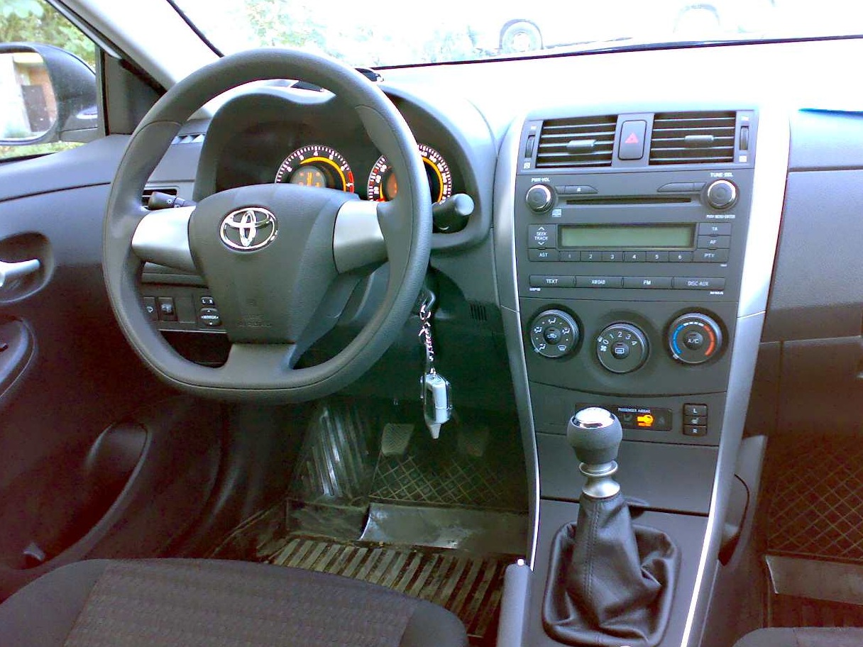    Toyota Corolla 16 2010 