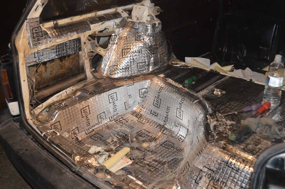 посторонние шумы и грохот в багажнике — Volkswagen Passat B3, 1,8 л ...