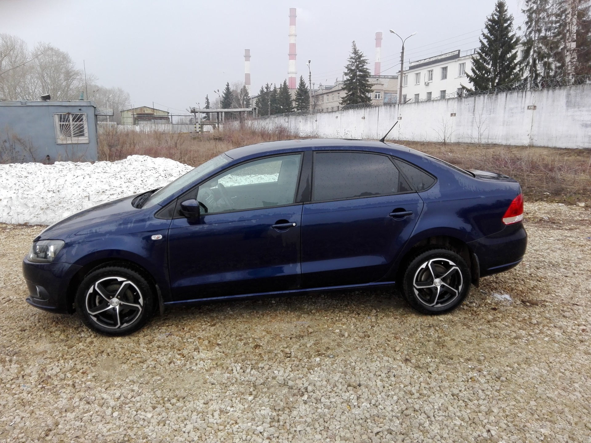 2. Volkswagen Polo Sedan 1 6 2013 DRIVE2