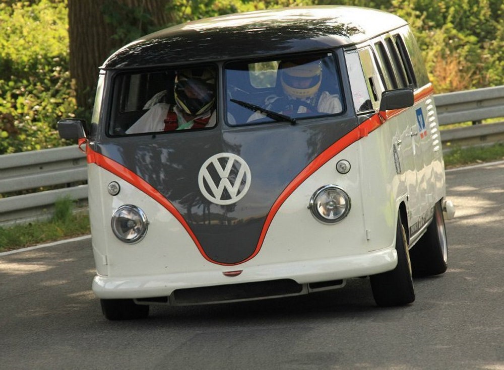 Р“РѕРЅРѕС‡РЅС‹Р№ Volkswagen Bus