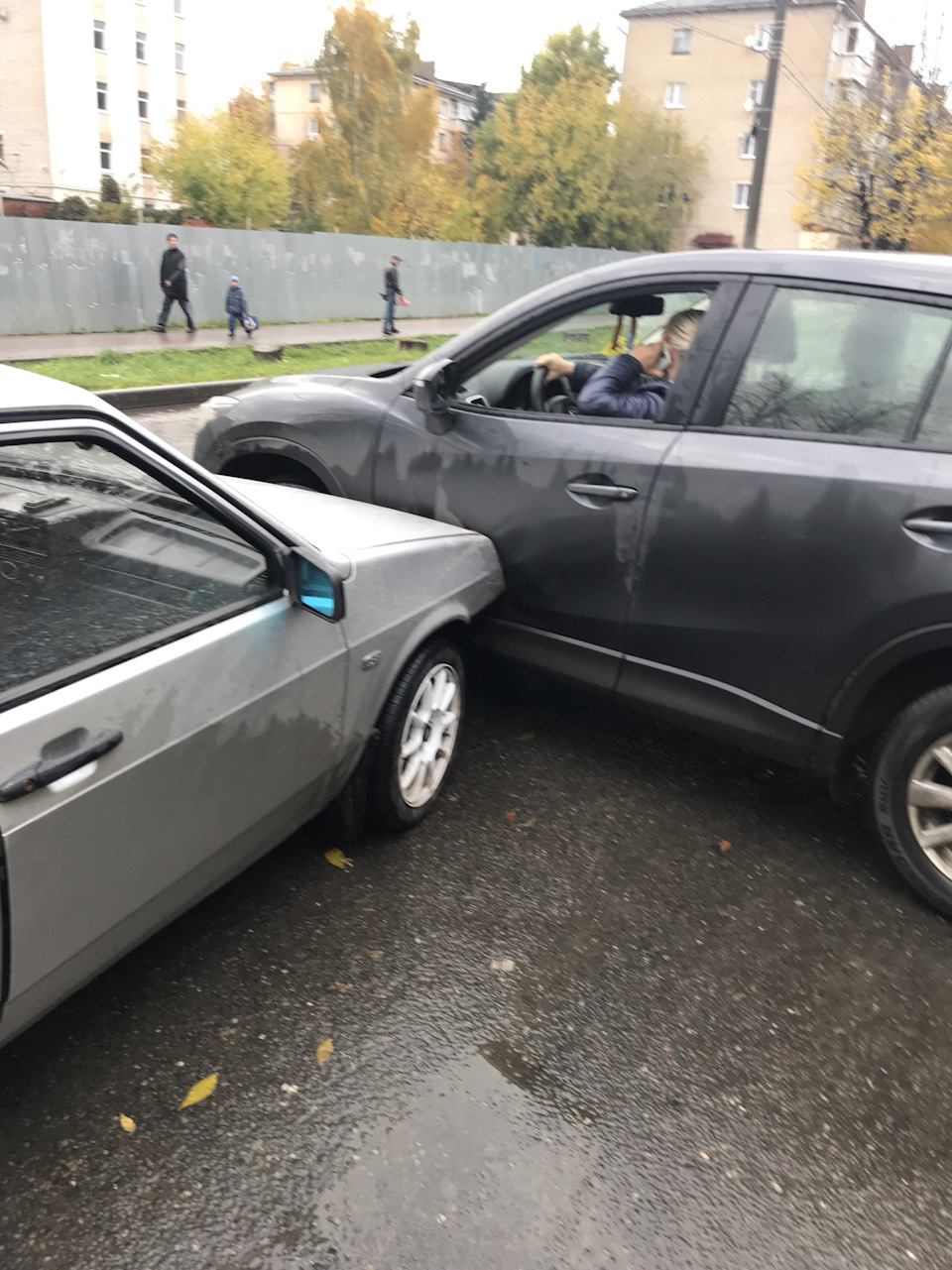 Иномарка я хочу поиграть с тобой в одну игру😏 — Lada 21093i, 1,5 л, 1998  года | ДТП | DRIVE2