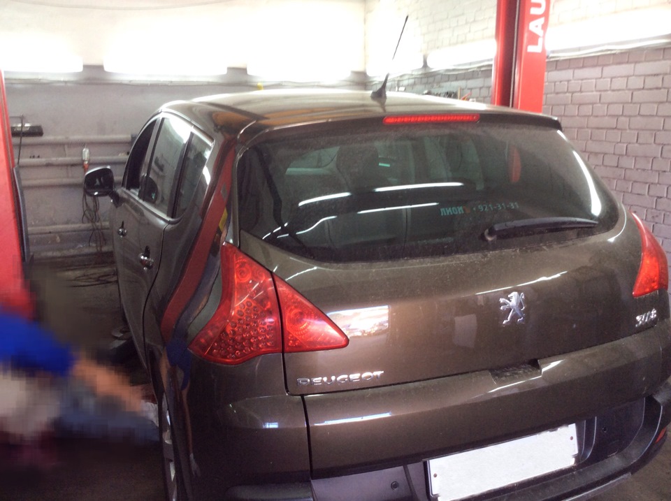 Замена.Левый ступичный подшипник — Peugeot 3008 (1G), 1,6 л, 2011 года ...
