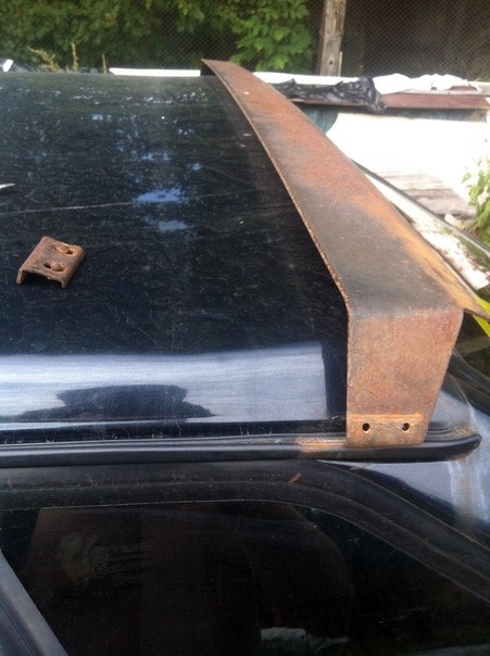 Зачистка от ржавчины спойлера и его покраска — Lada 21093, 2004 года ...