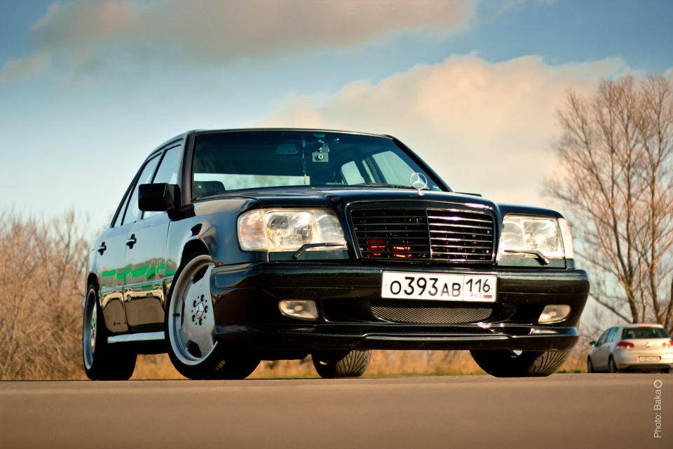 Mercedes Benz 124 осень