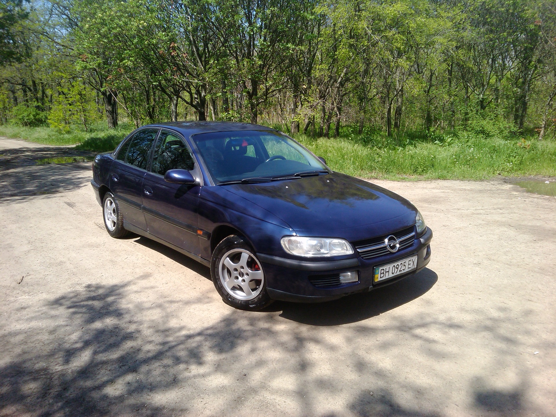 Опель омега б 2.2 бензин. Opel Omega b. Opel Omega b 2.5. Опель Омега б 1997. Опель Омега б 1997 года.