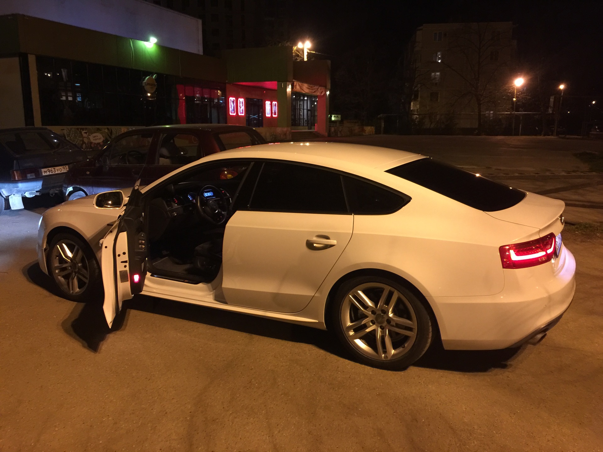 Audi a7 тонированная зима