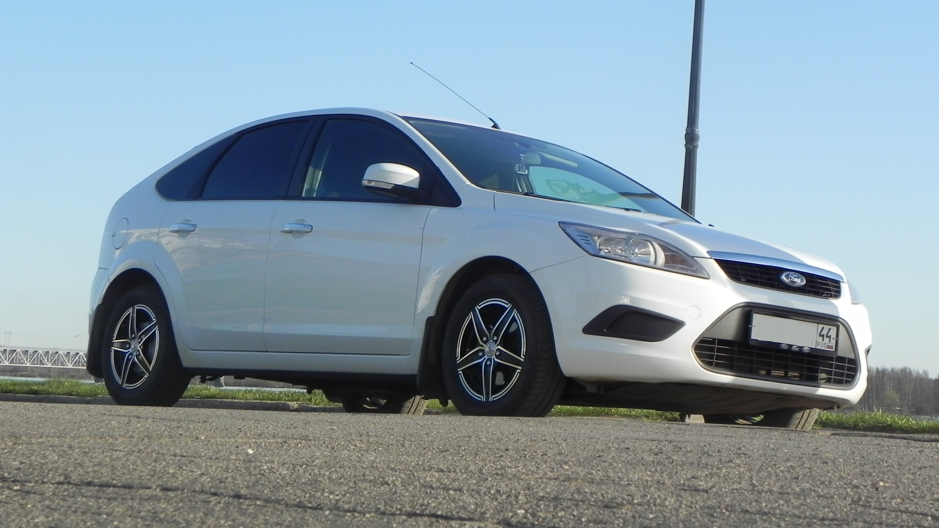 Ford Focus Hatchback 2012 White