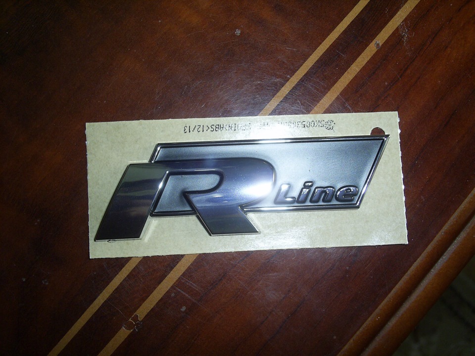 Шильдик r line. Шильдик r line