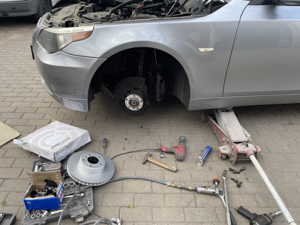 Фото в бортжурнале BMW 5 series (E60)