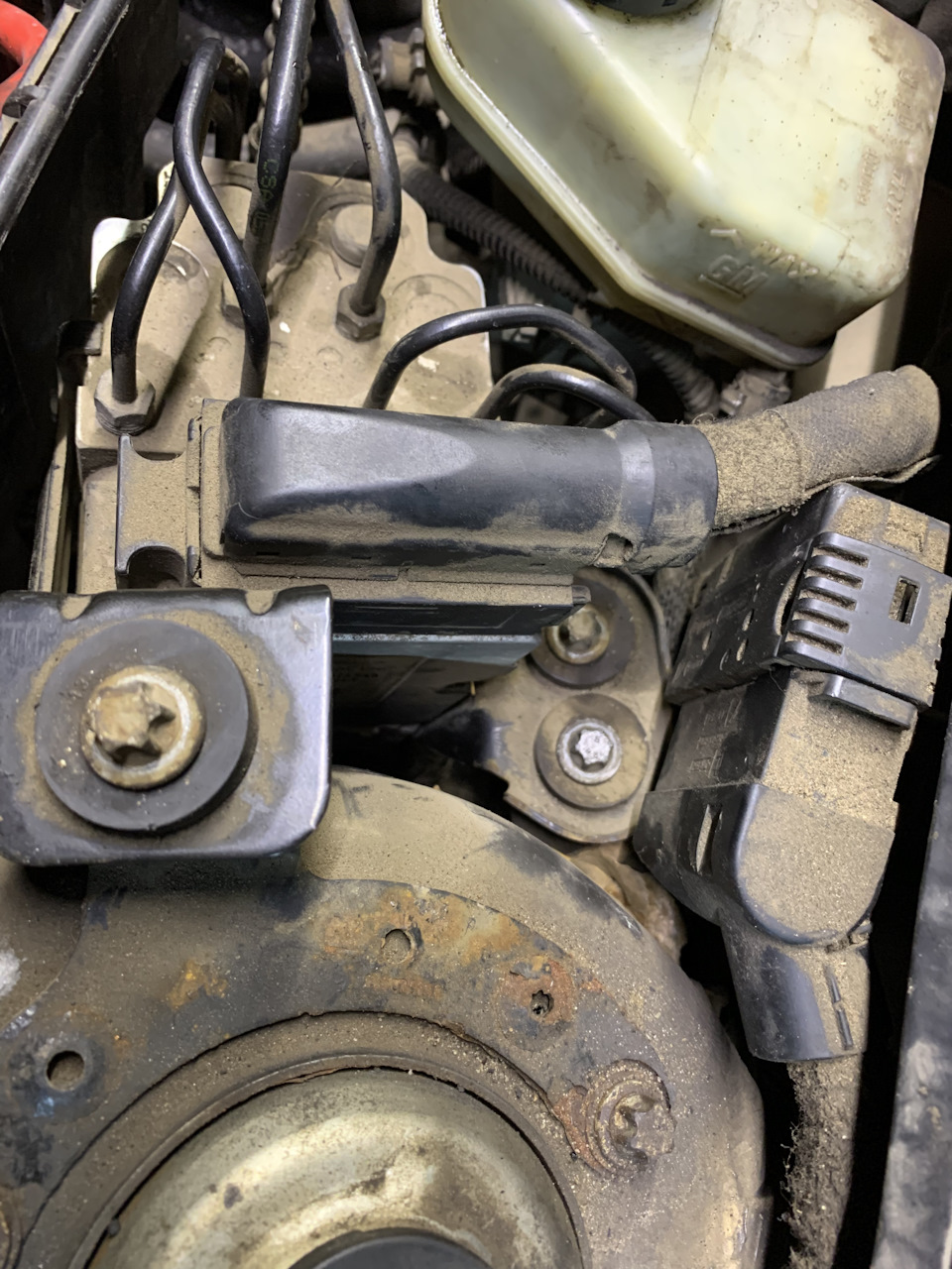 Упала педаль сцепления мкпп F40 — Opel Vectra C, 1,9 л, 2005 года ...