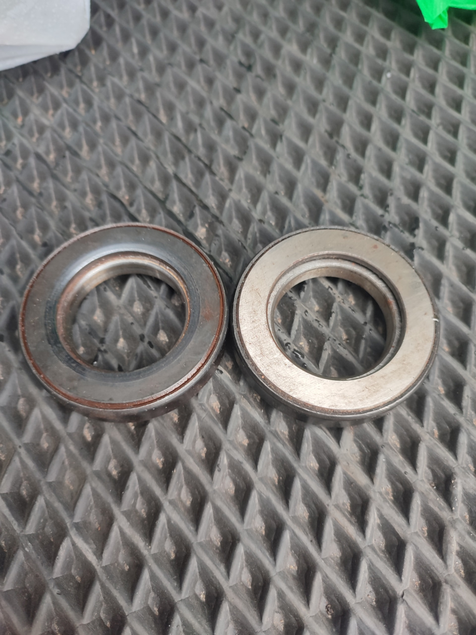 Подшипник 92305 луаз. Подшипники луаз. Сальник полуоси луаз 969. Подшипники луаз. Подшипники луаз.