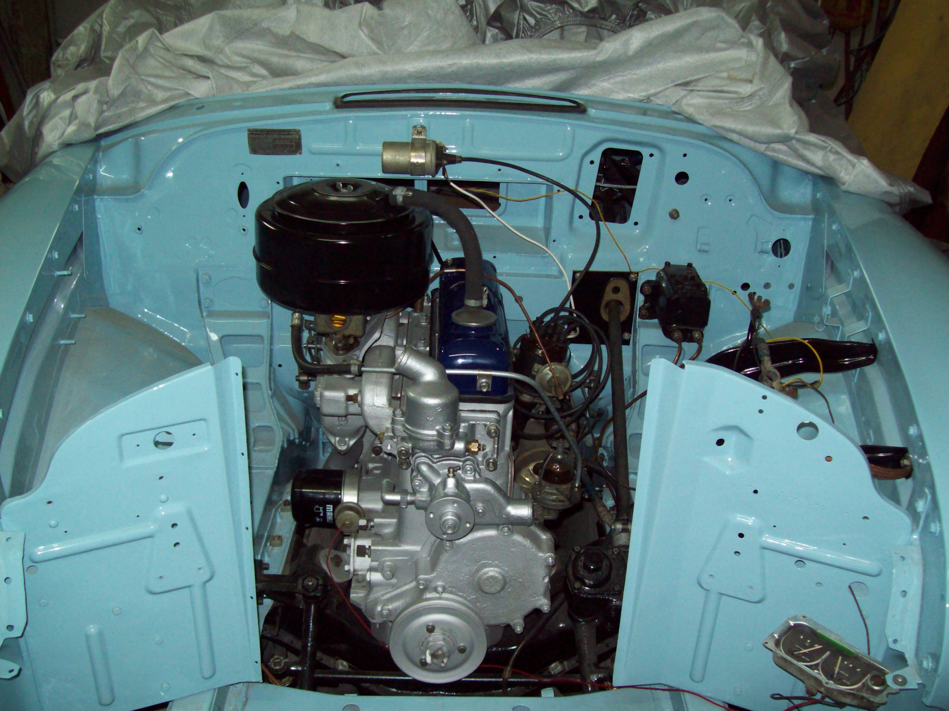 Двигатель газ 21 купить. Фильтр вентиляции картера ГАЗ-21 Волга. Моторы ГАЗ 5903. ГАЗ 12 зим двигатель.
