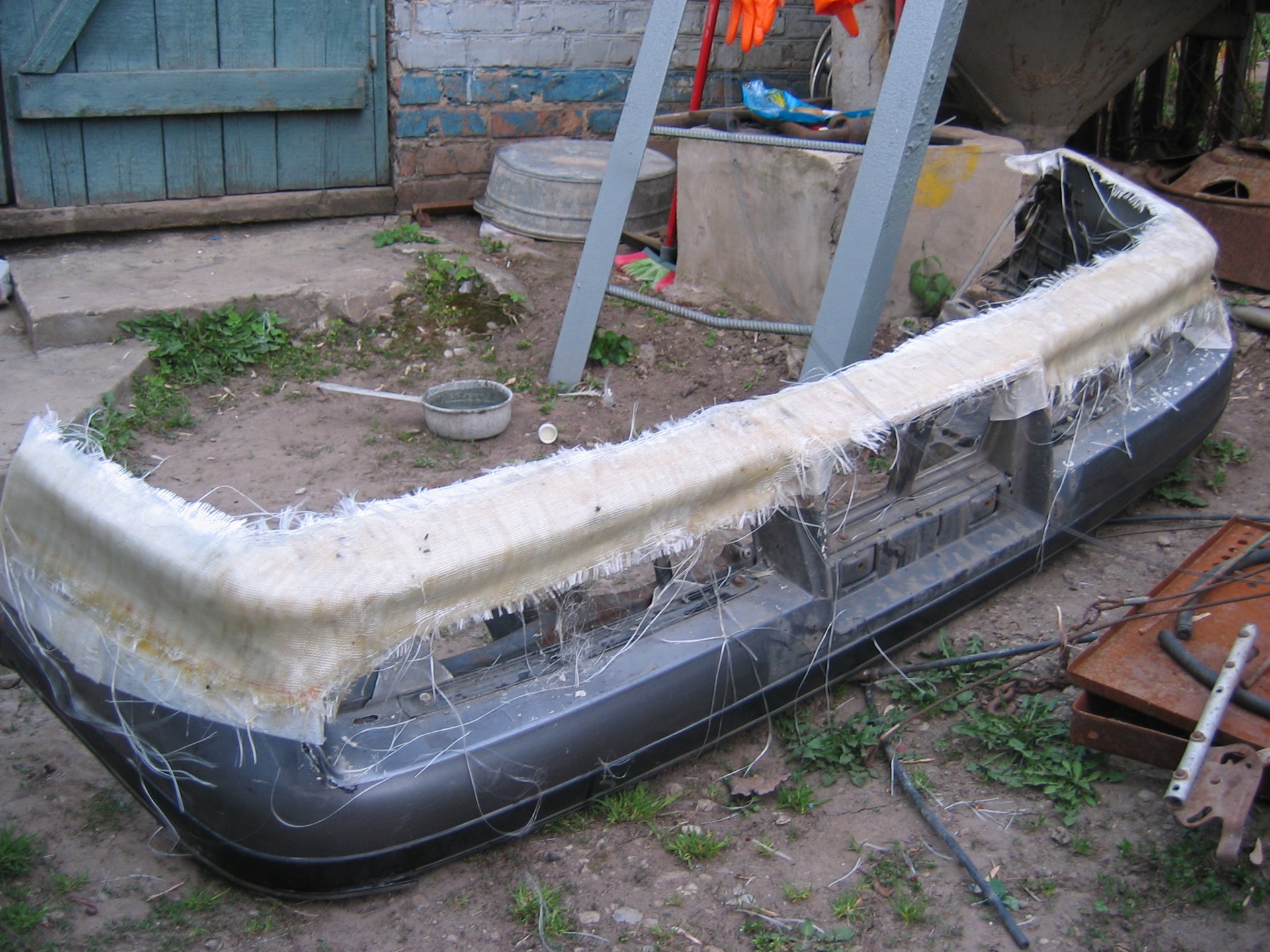 Front bumper  - Toyota Cresta 25 L 1990