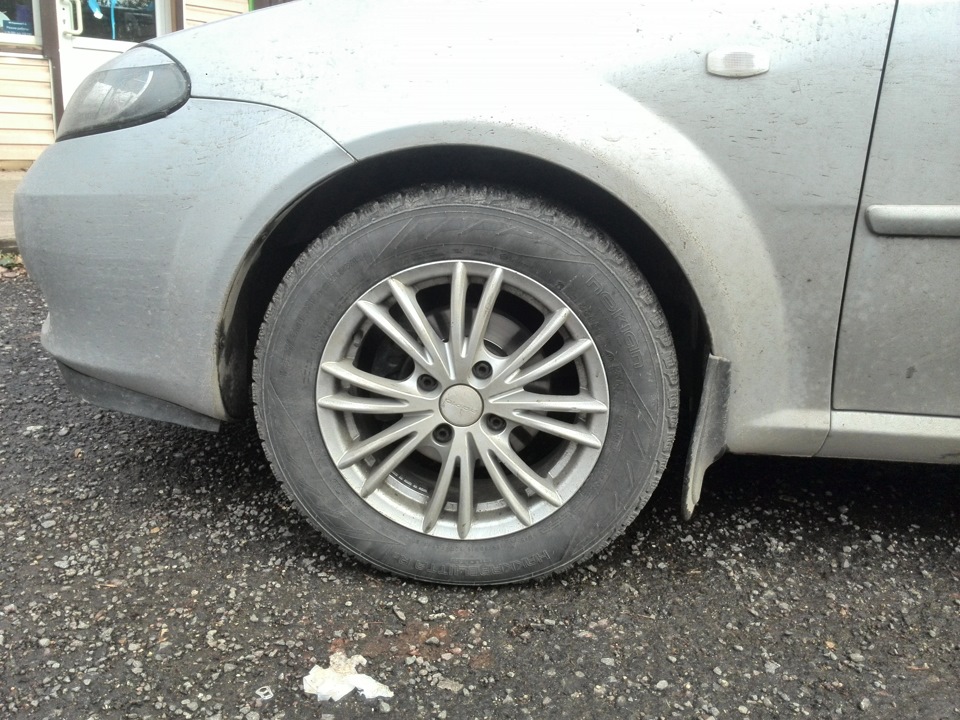 Ничего не чиркает, все отлично — Chevrolet Lacetti 5D