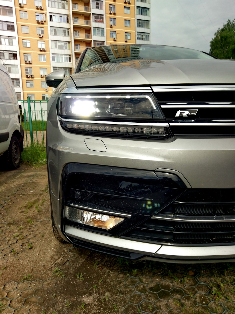 Какой цоколь в туманках на тигуане - 90 фото