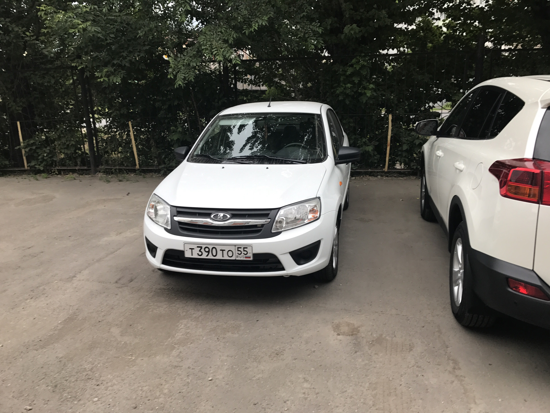Коврик — Lada Гранта лифтбек, 1,6 л, 2016 года | просто так | DRIVE2