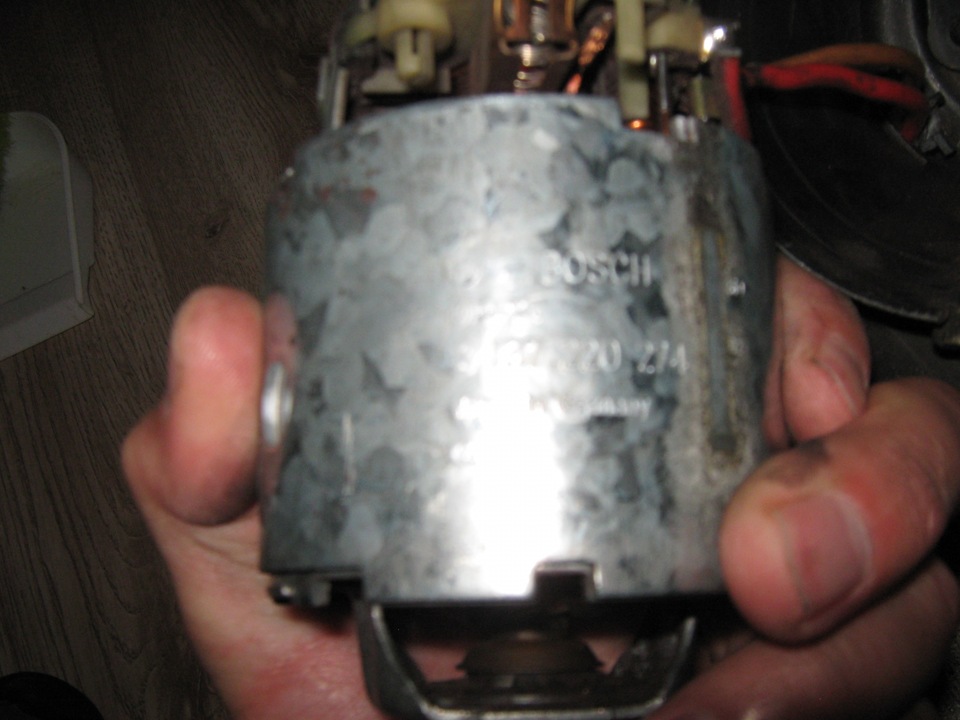 Писк на маленьких оборотах при включении климата ! — Audi A6 (C5), 2,4 ...