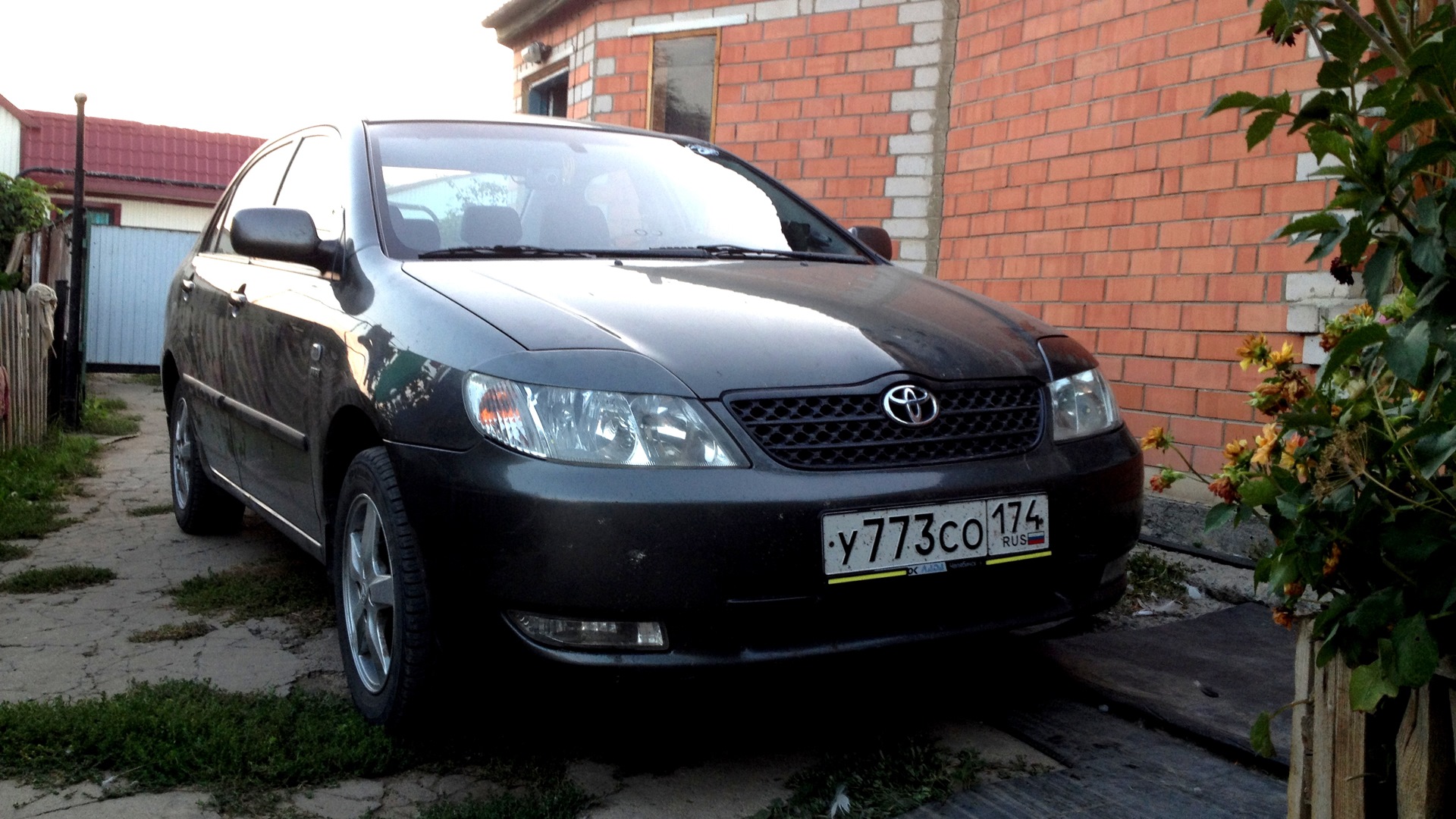 Toyota Corolla (120) 1.6 бензиновый 2002 | △△ЁлкА△△™ на DRIVE2