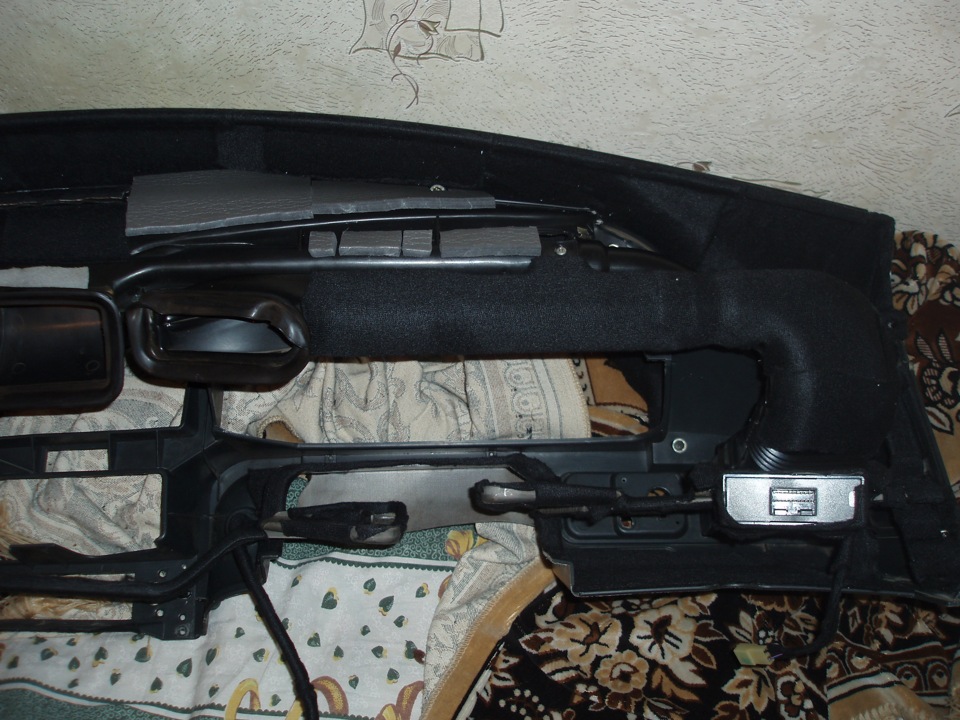 Замена радиатора печки и проклейка панели — Lada 2114, 1,5 л, 2005 года ...