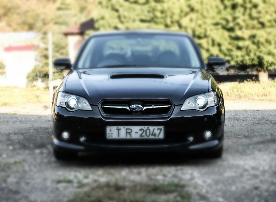 Subaru legacy spec b отличие