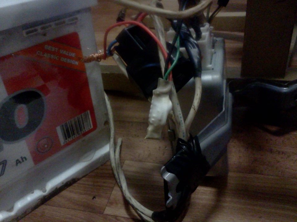 Генератор импульсов! Без него не работает. — ГАЗ 69. Запчасти на фото: CLASSIC