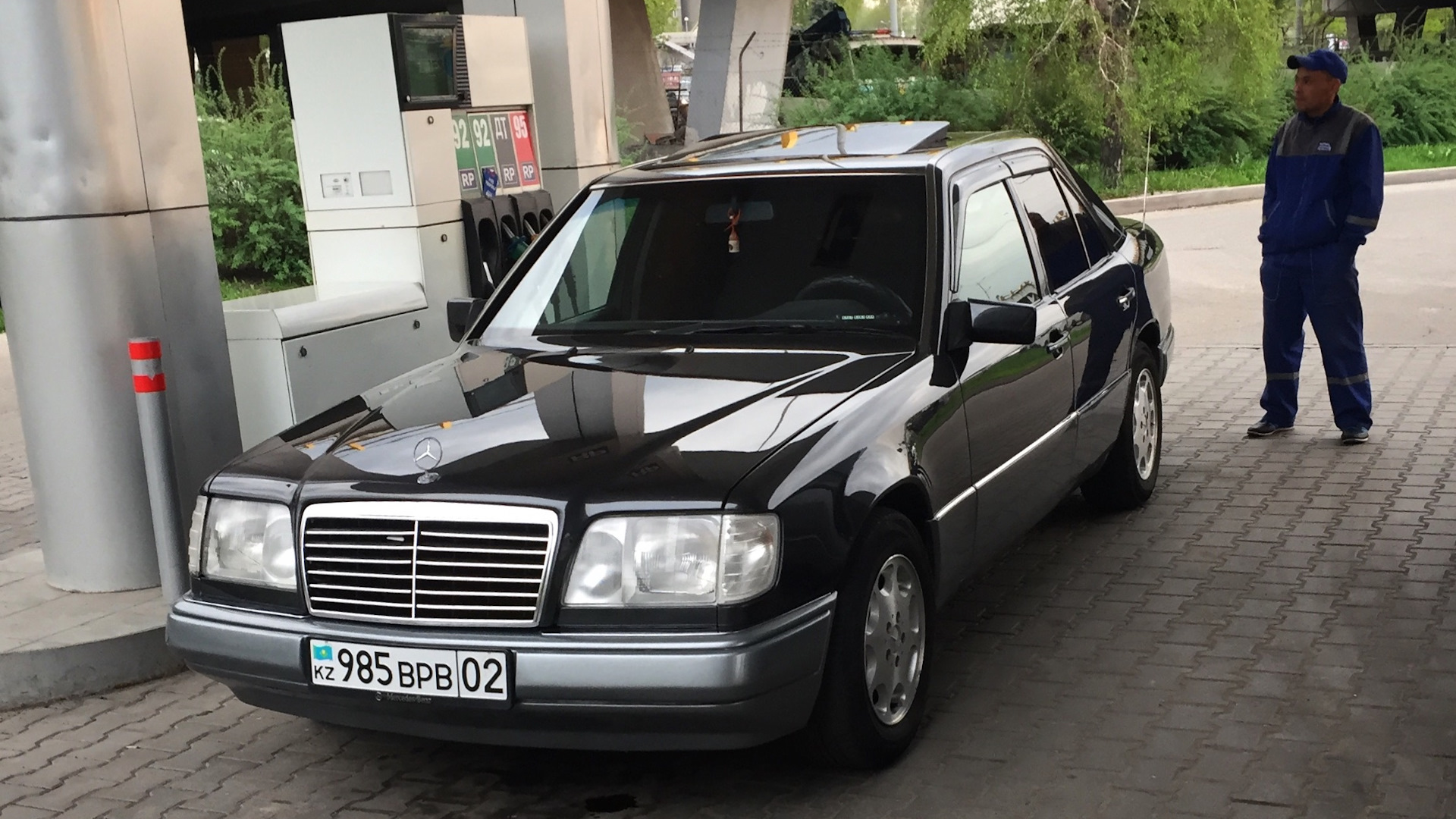 Mercedes-Benz E-class (W124) 2.2 бензиновый 1994 | E220 МКПП на DRIVE2