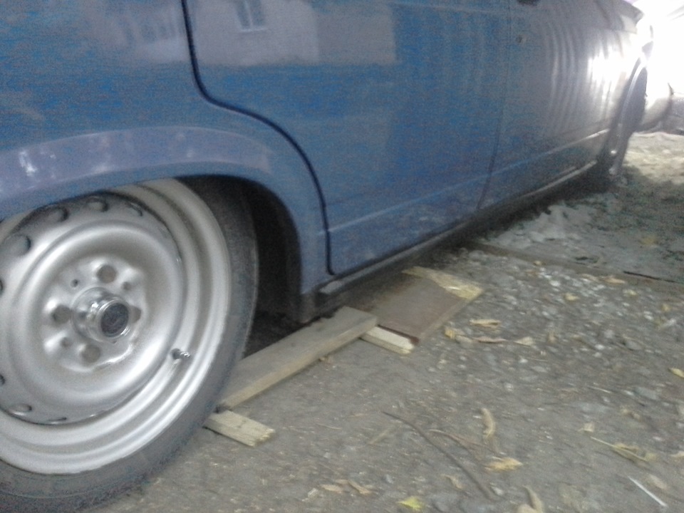 ---День после летней сходки или как заехать в гараж) — Lada 21070, 1,5 ...