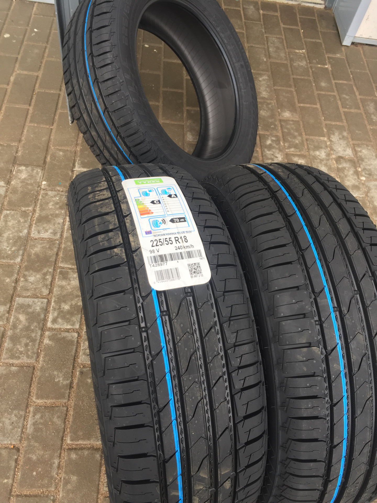 Ikon tyres 225 55 r18