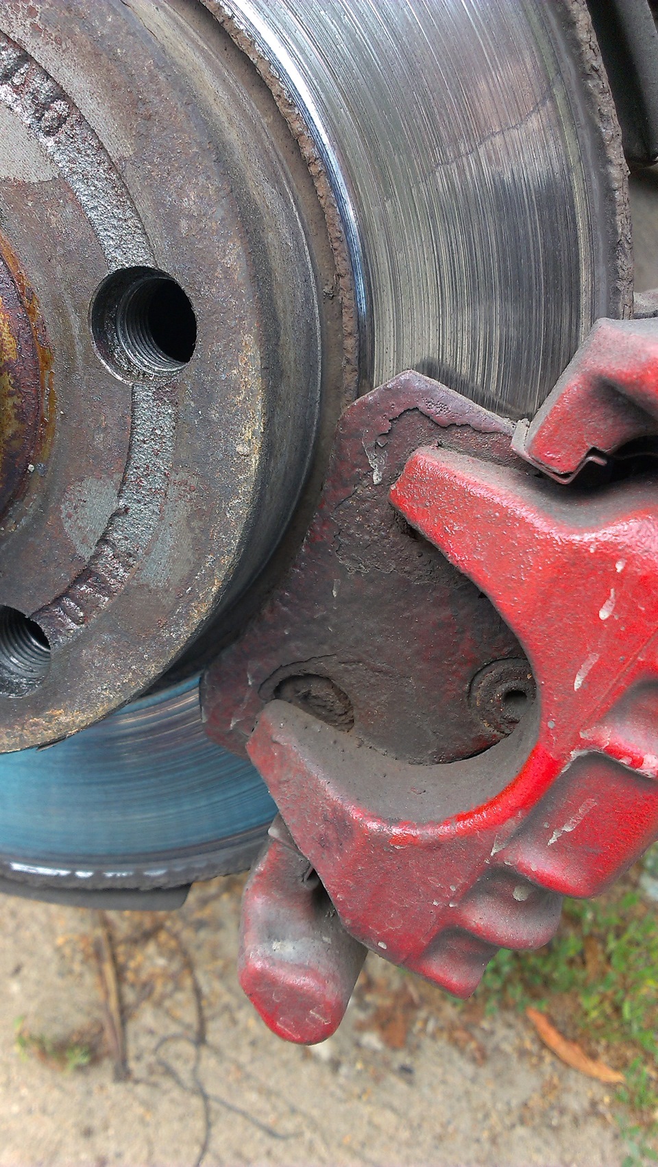 Поменял тормозные диски и колодки — Audi A3 (8L), 1,8 л, 2000 года ...