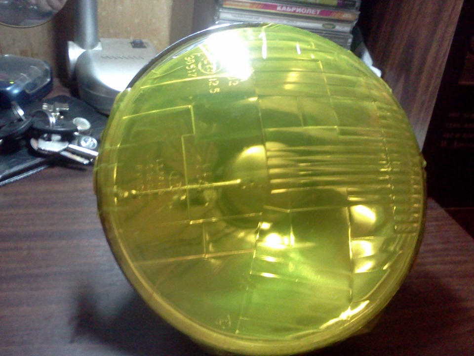 оклейка фар желтой пленкой — Lada 21013, 1,2 л, 1986 года | аксессуары ...