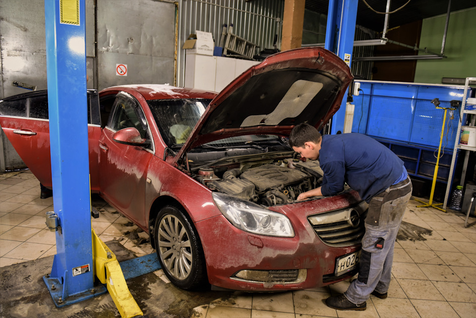 Opel insignia 2.0T- Чистим дроссельную заслонку и меняем масло в АКПП ...