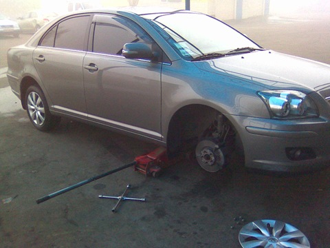 Struck a wheel  - Toyota Avensis 18 L 2006