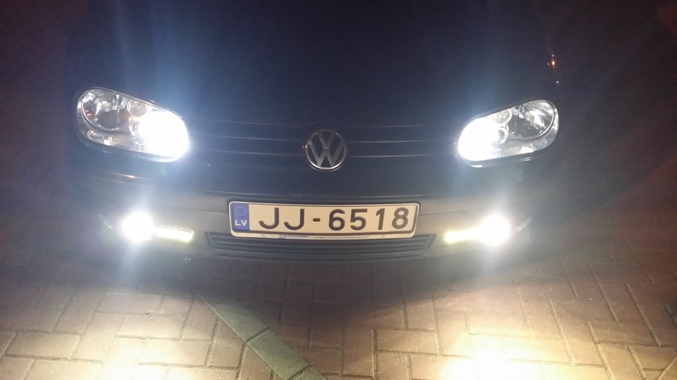 Установка противотуманок+ксенон+DRL — Volkswagen Golf Mk4, 1,9 л, 2000 ...