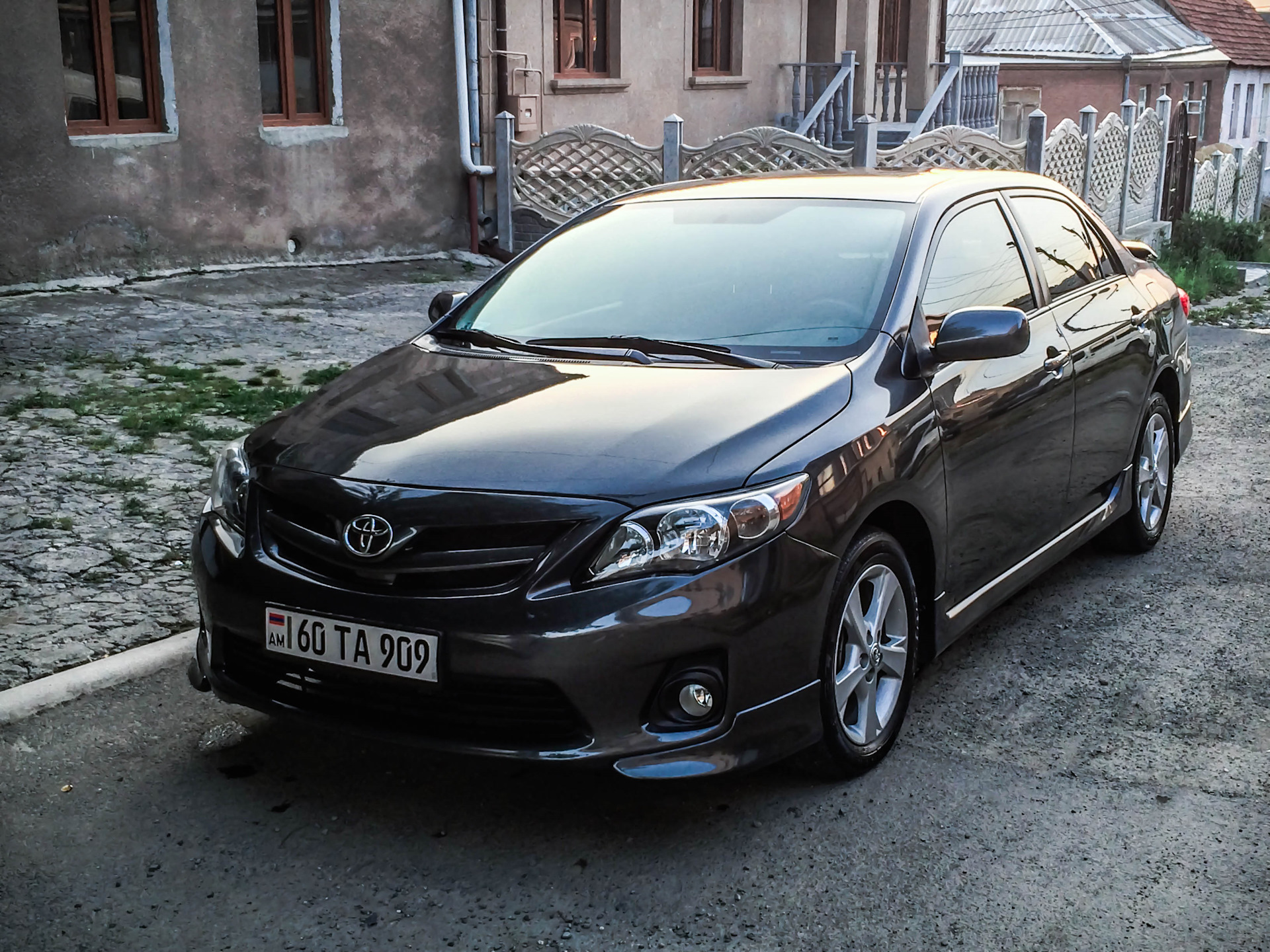 Тойота королла 1. Тойота Королла 2011. Тойота Королла s 1.8. Toyota Corolla 2011. Тойота Королла 2011 года.