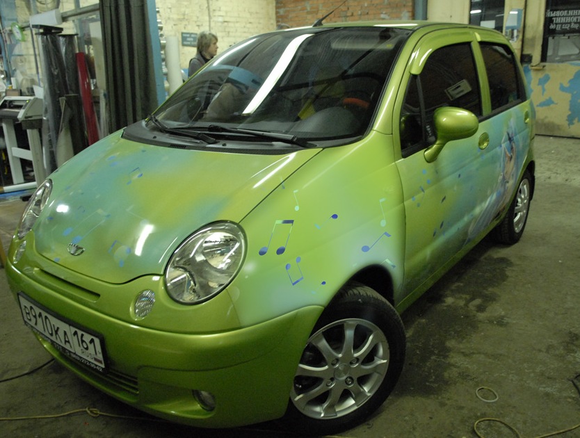 Наклейки на капот Daewoo Matiz