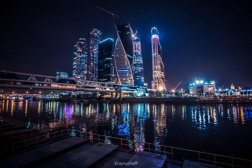 Фото москва сити 2025 ночью