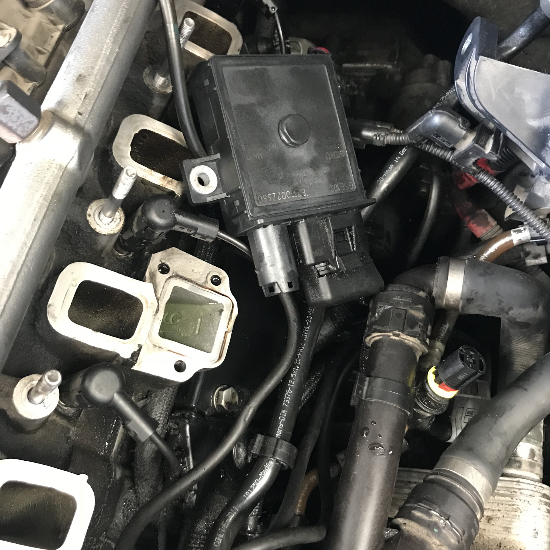 Удаление вихревых заслонок и замена модуля накала свечей — BMW X5 (E70 ...