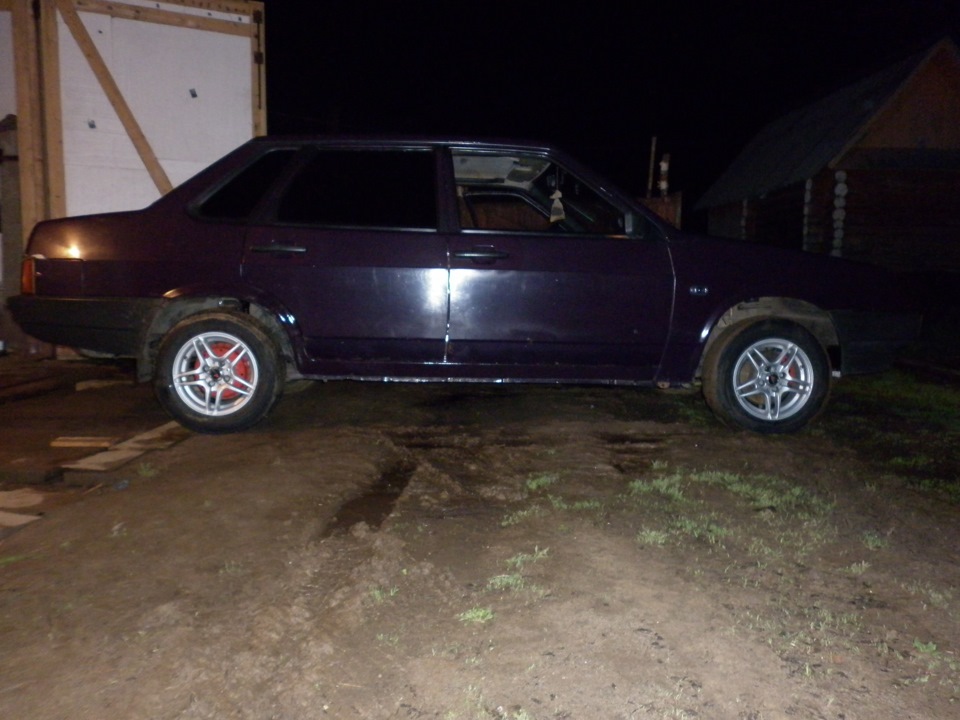 Замена тормозных колодок и ГТЦ — Lada 21099, 1,5 л, 1999 года | своими ...