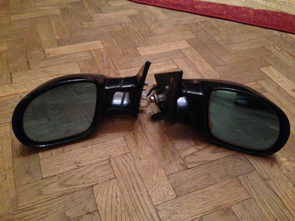 Зеркало е34. Зеркала e34 m5. M зеркала BMW e34. BMW e34 m5 зеркала. Зеркала m e 34.