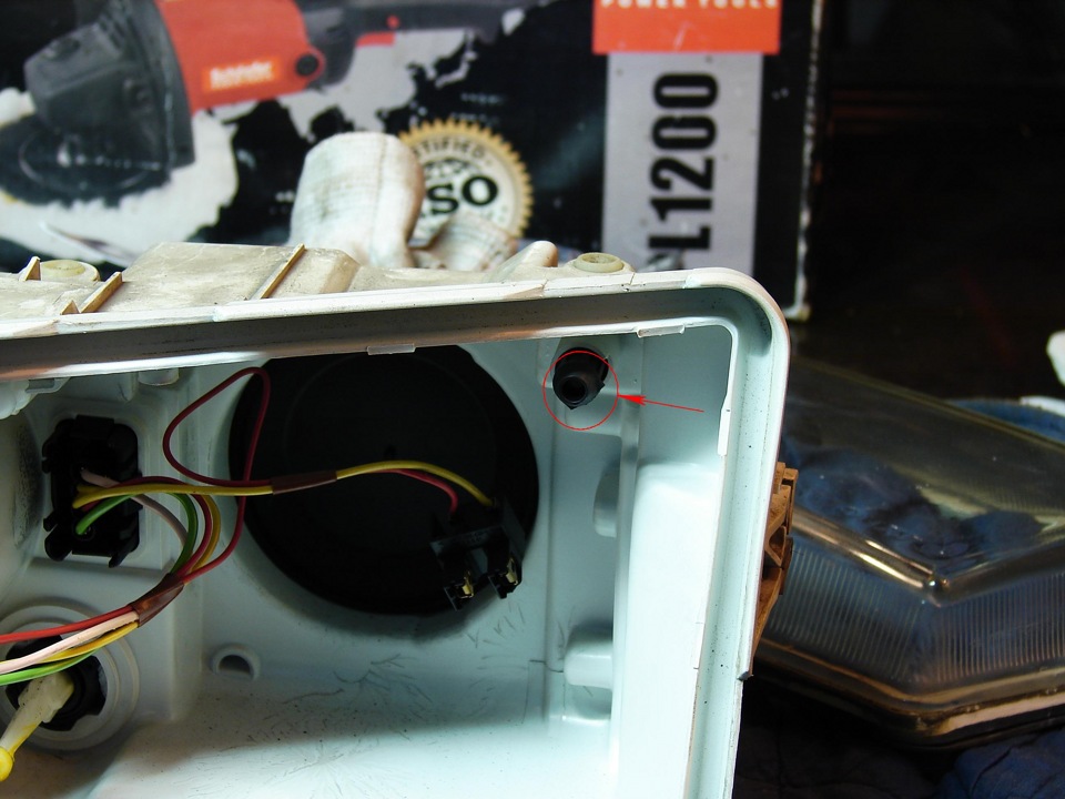 Регулируем фары — Volvo S40 (1G), 1,8 л, 2001 года | своими руками | DRIVE2