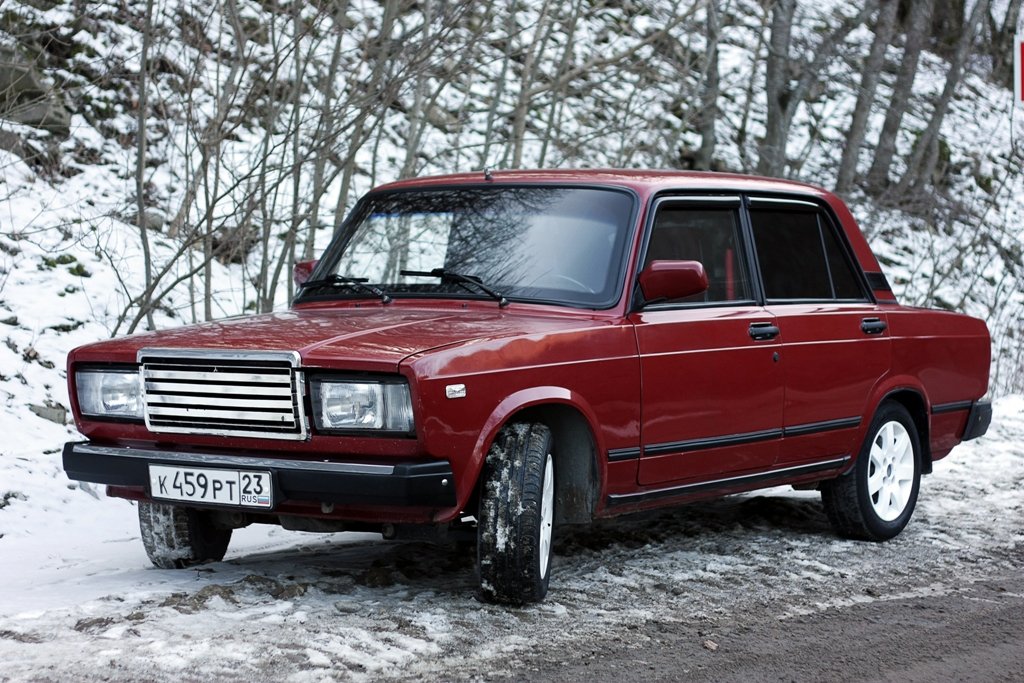 Нормально ваз. Экспортная Лада 2107. Лада 2107 экспорт. Lada 2107 экспортная красная. Лада Рива 2107 экспорт.