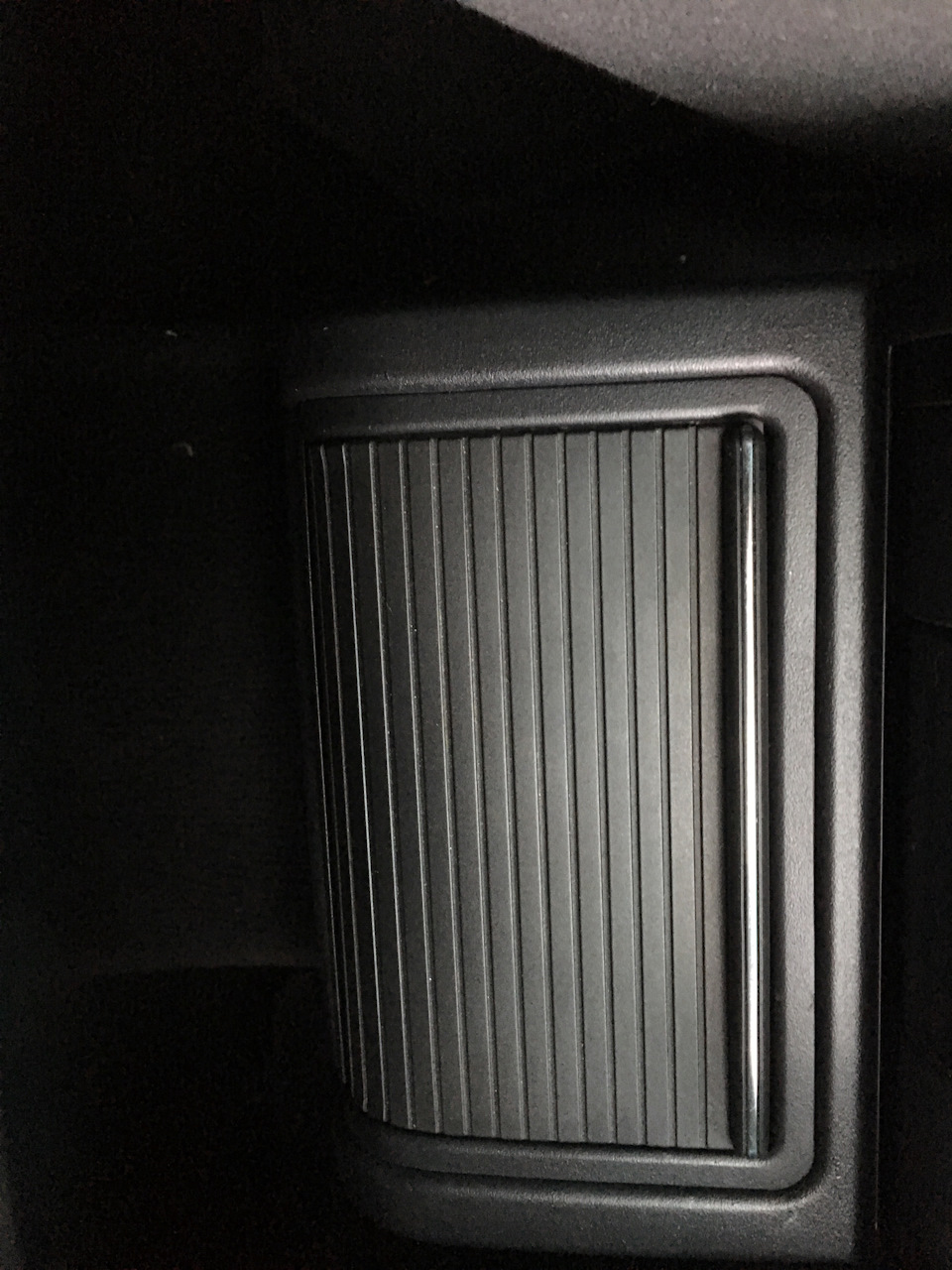 Восстановление "софт тач" покрытия — BMW 3 series (E46), 1,8 л, 2004 ...