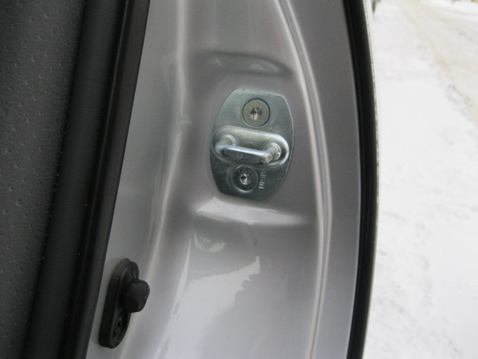 Накладки на петли дверей — Toyota Prius (20), 1,5 л, 2008 года ...