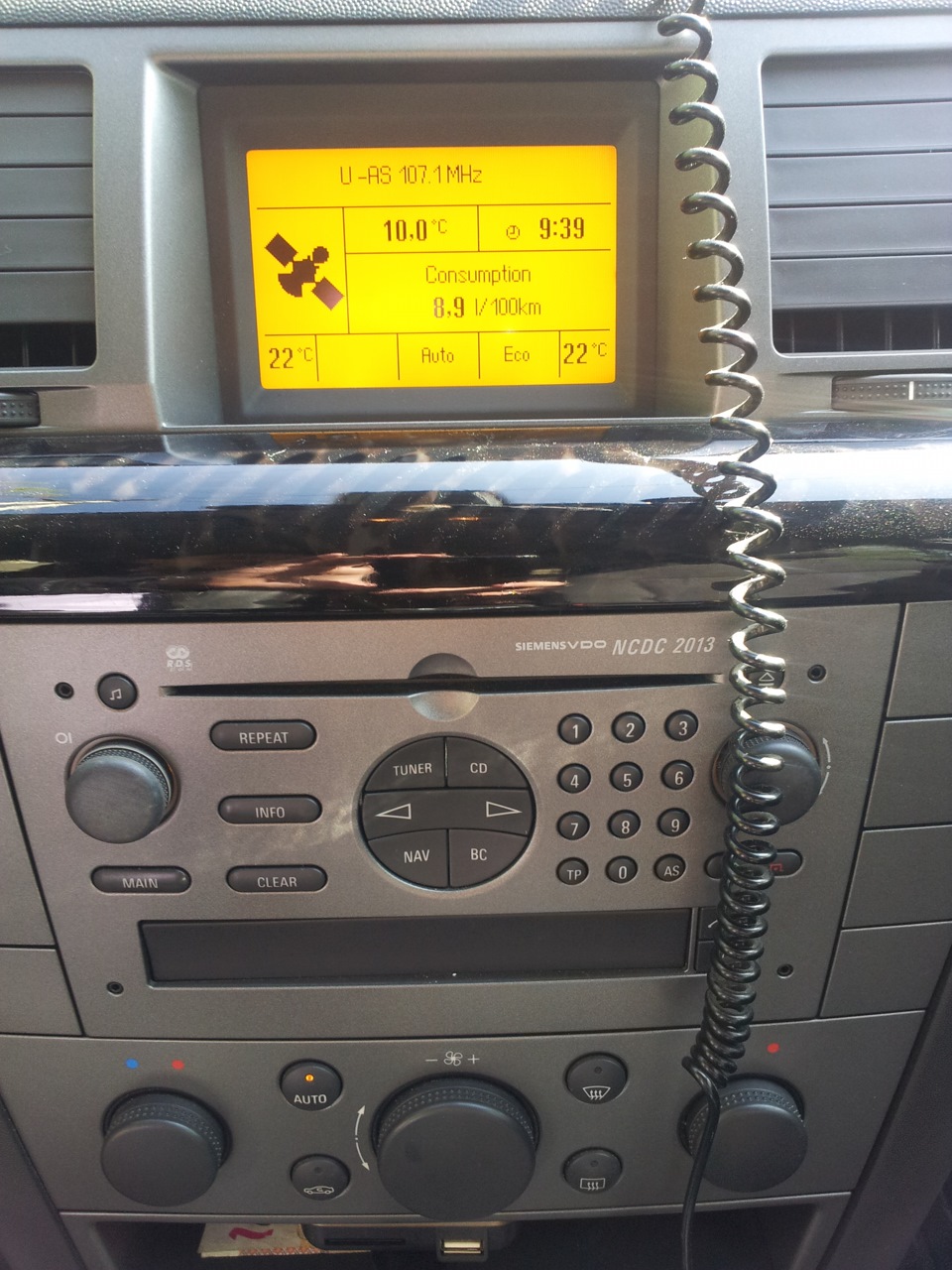 Возможно нормально заменить штатную магнитолу на 2дин (СИНГУМ ...