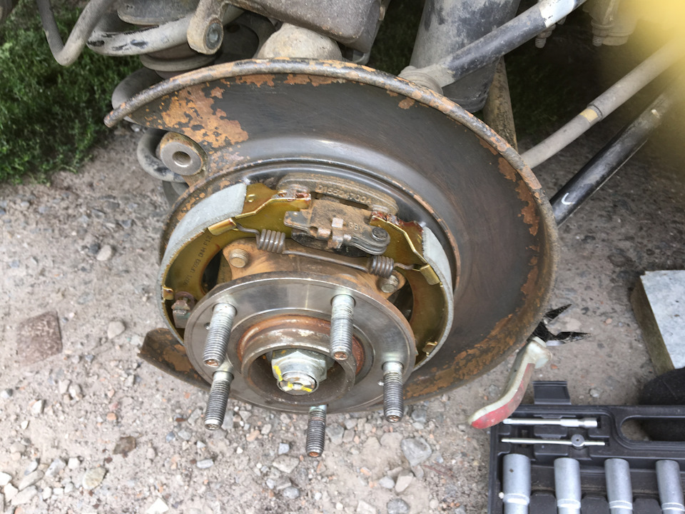 протрахавшись со скобами и стрелами минимум полчаса, работа была сделана! — KIA Sorento (2G)