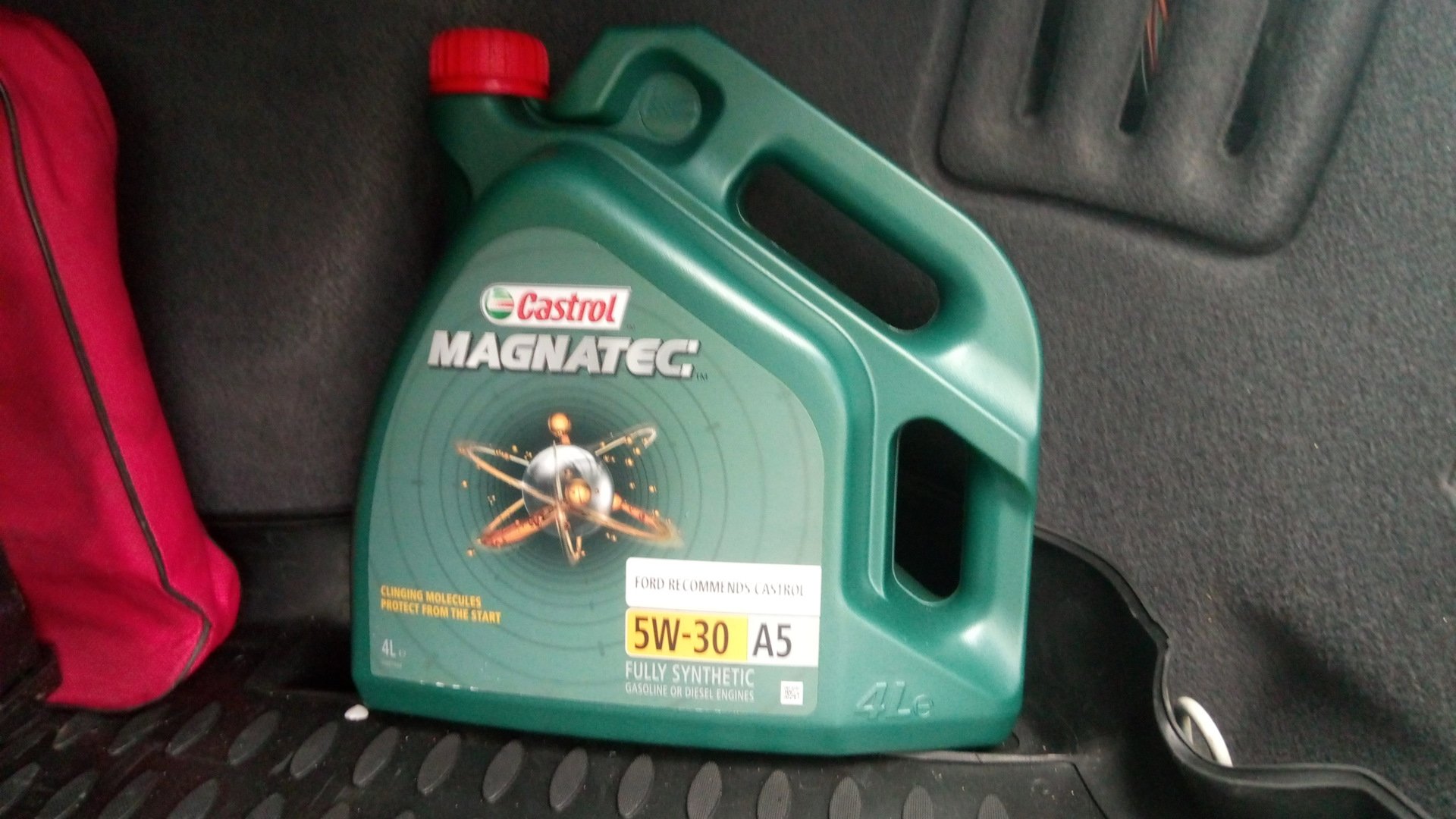 масло кастрол 5w40 4 литра. Magnatec 5w30 c3 a3/b4. Castrol 5w40 dpf magnatec diesel 5л. кастрол 5w40 на 4 литра дизель. 5w40 c3 castrol.